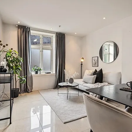 Apartment Charming In Sandviken