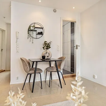 Charming In Sandviken