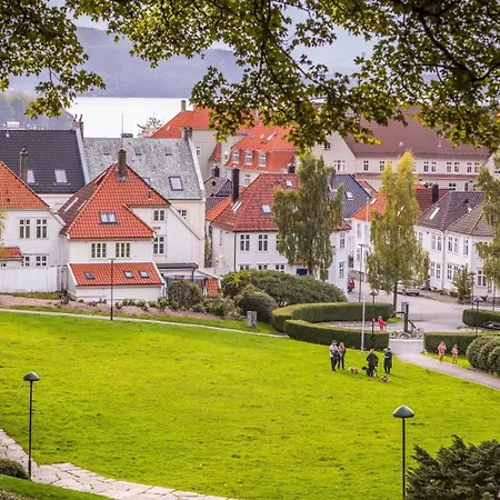Apartment Charming In Sandviken Bergen